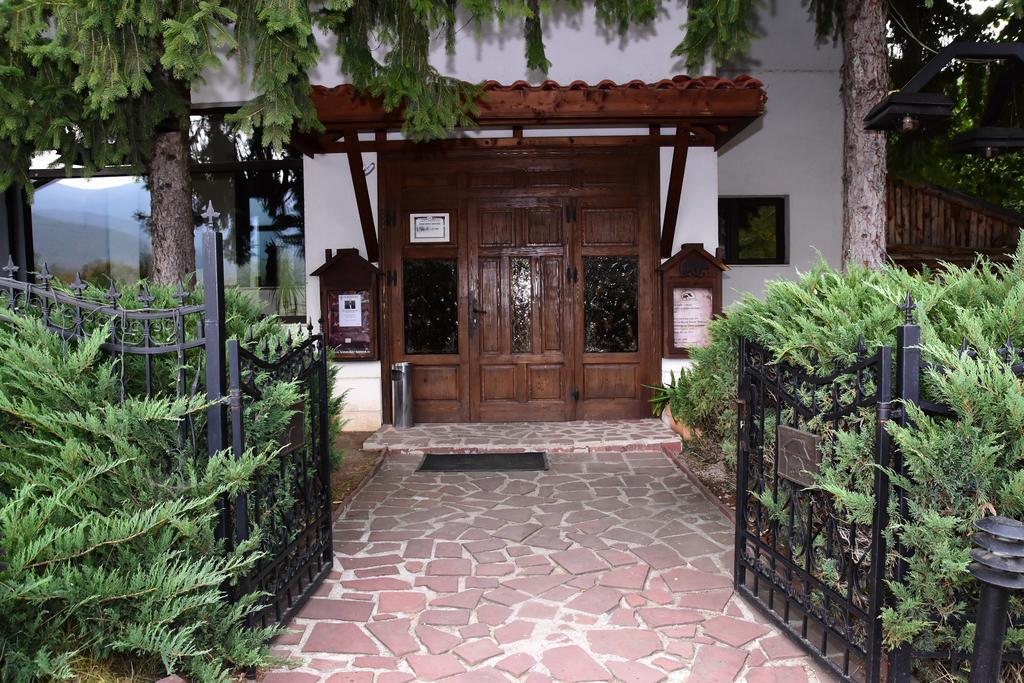 Complex Praveshki Hanove Pravets Bagian luar foto