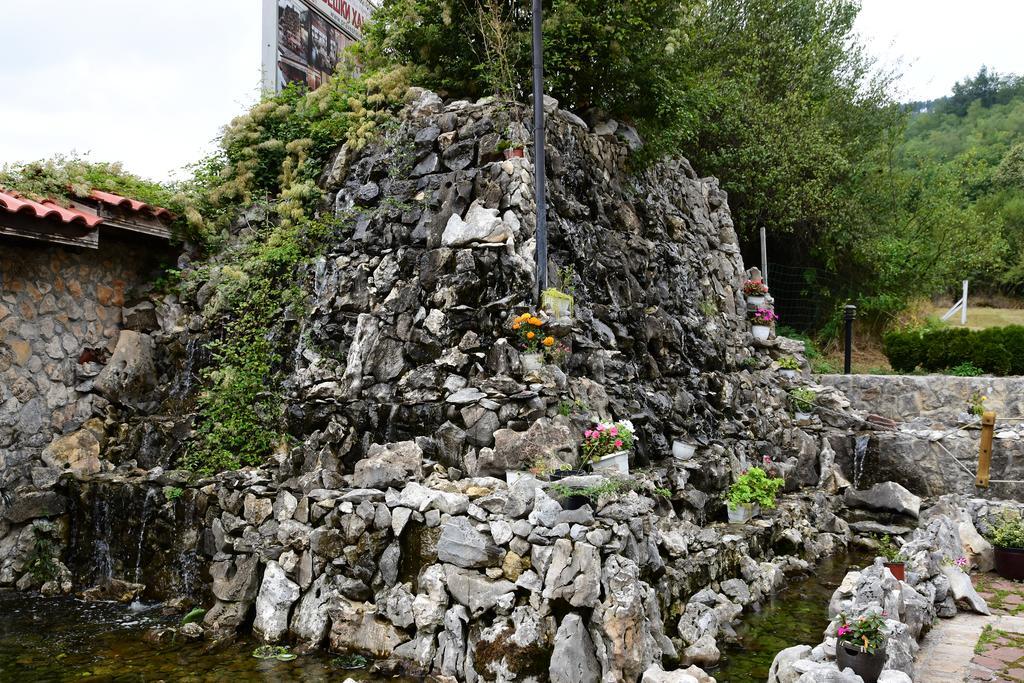 Complex Praveshki Hanove Pravets Bagian luar foto