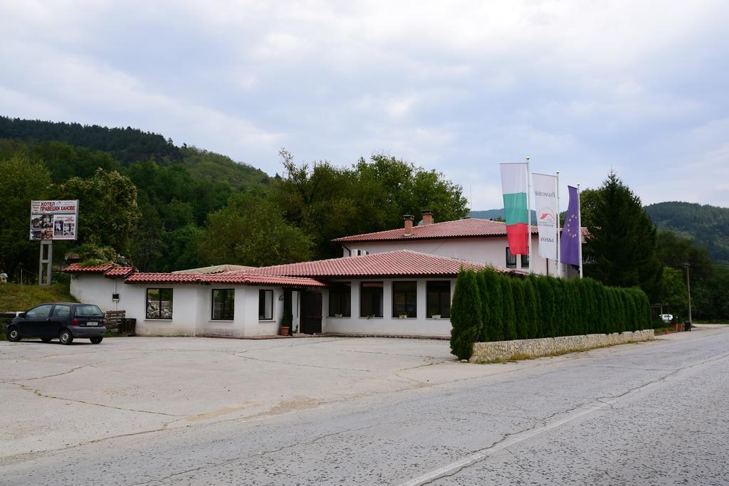 Complex Praveshki Hanove Pravets Bagian luar foto